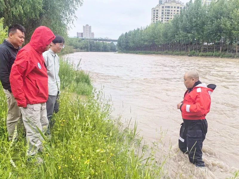 实地考察青海水域环境，院企共谋高原涉水工作安全保障